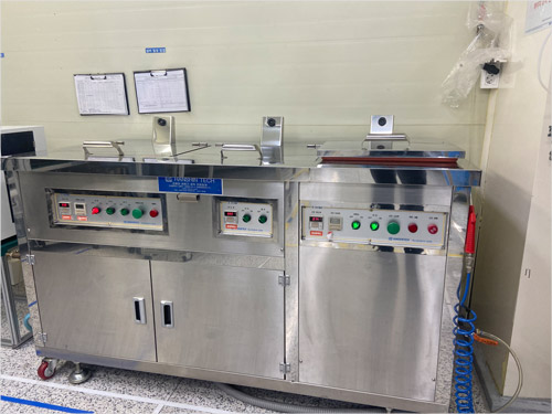 Multi-tank ultrasonic cleaner (water-soluble detergent) Multi-tank ultrasonic cleaner (water-soluble detergent)